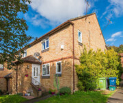 15 Cairnside